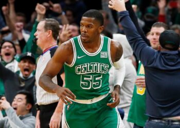 NBA Buzz: Johnson, Celtics, Harden, Thompson, Rose