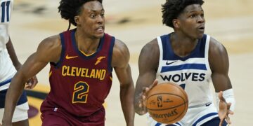 Cavs/Wolves Tea Leaves: 9 Quick Readings Comparing Futures of Each Franchise