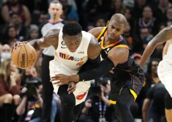 Key Points: Victor Oladipo Scores 26, Leads Heat Past Suns in Phoenix