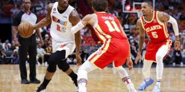 Key Points: Jimmy Butler Drops 26, Leads Heat Past Hawks Again In Miami